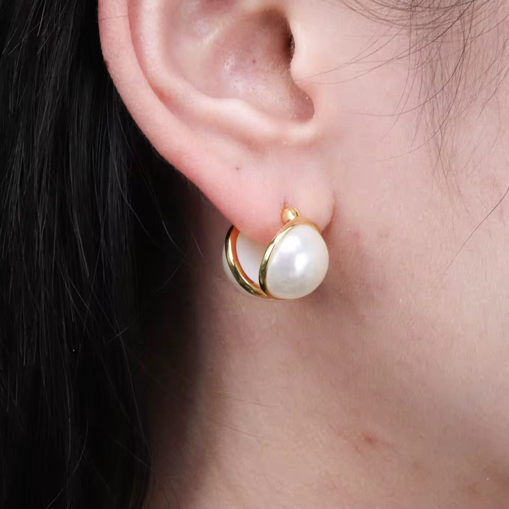 Ellie Pearl Hoop