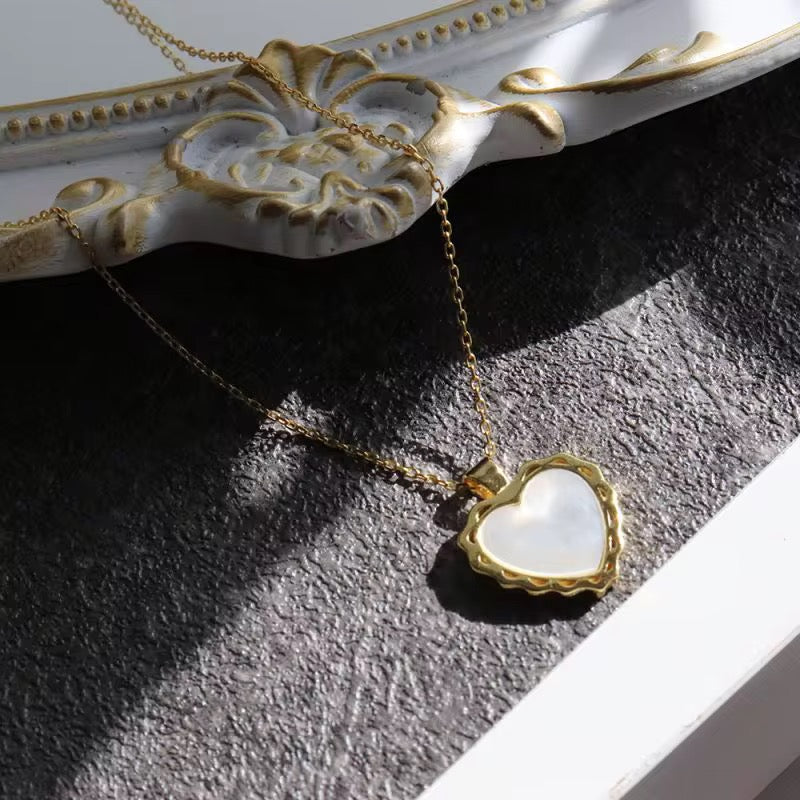 SheLoves Shell Necklace