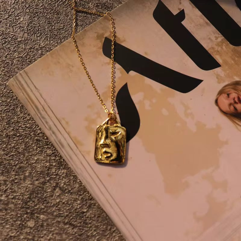 Face it Necklace