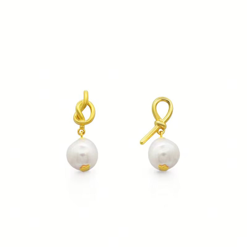 So Knot Pearl Dangle