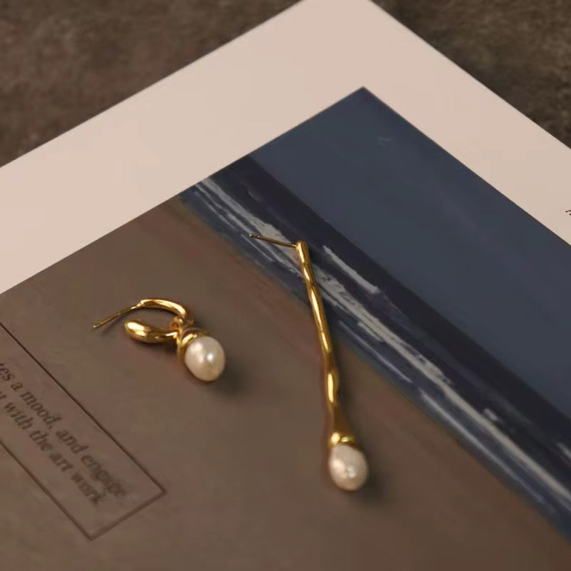Louve Pearl Earring