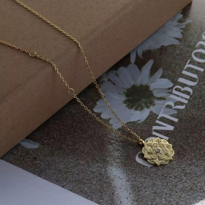 Mira Necklace