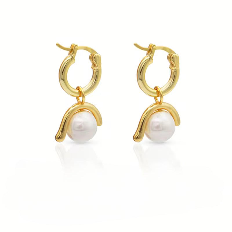 Bella Pearl Hoops
