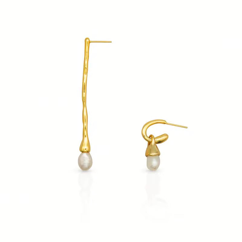 Louve Pearl Earring