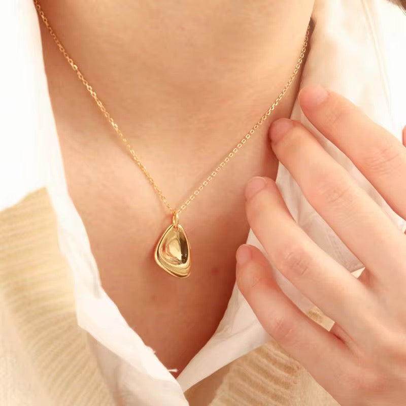 True Necklace