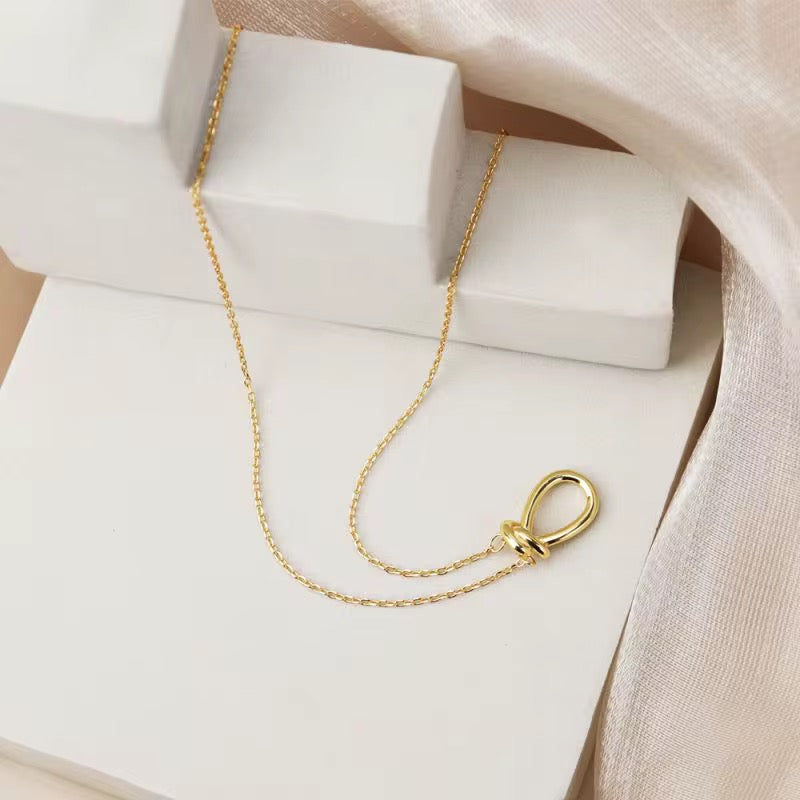 Knot Necklace