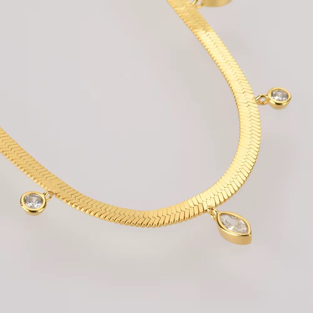 Elora Necklace