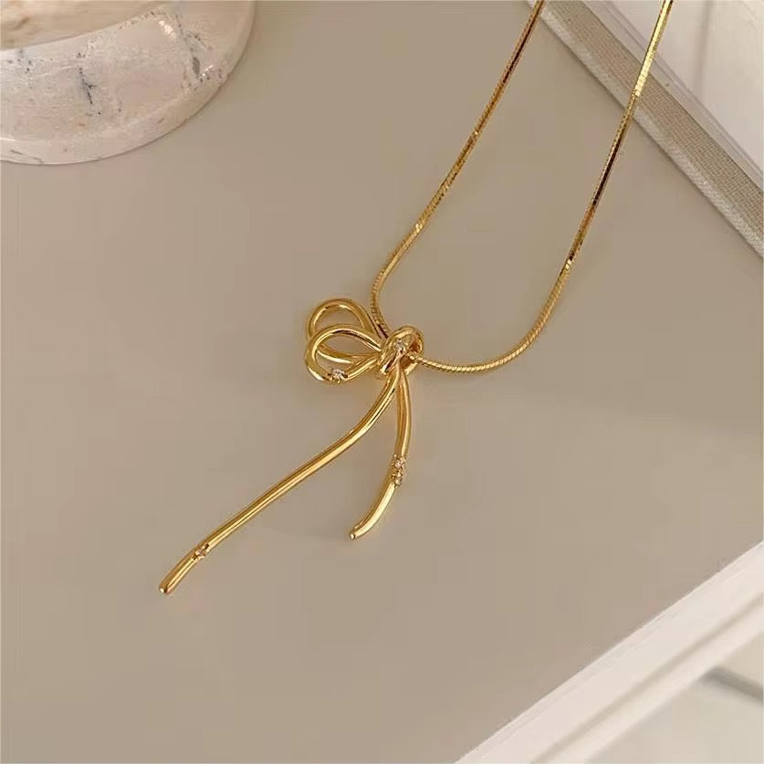 Tie&Bow Necklace