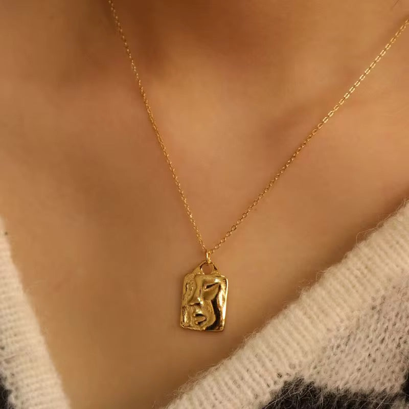Face it Necklace