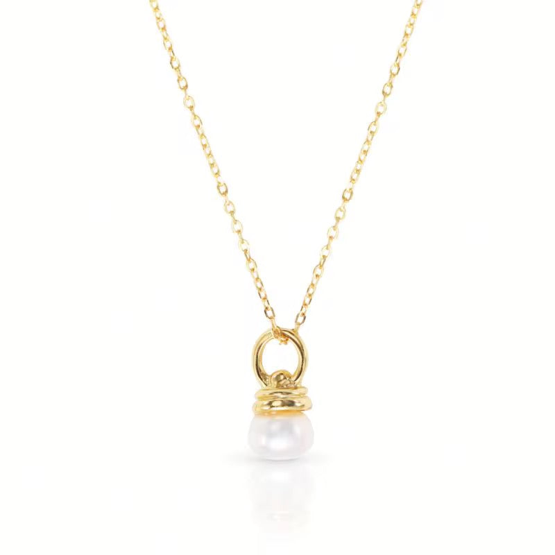 Falcon Pearl Necklace