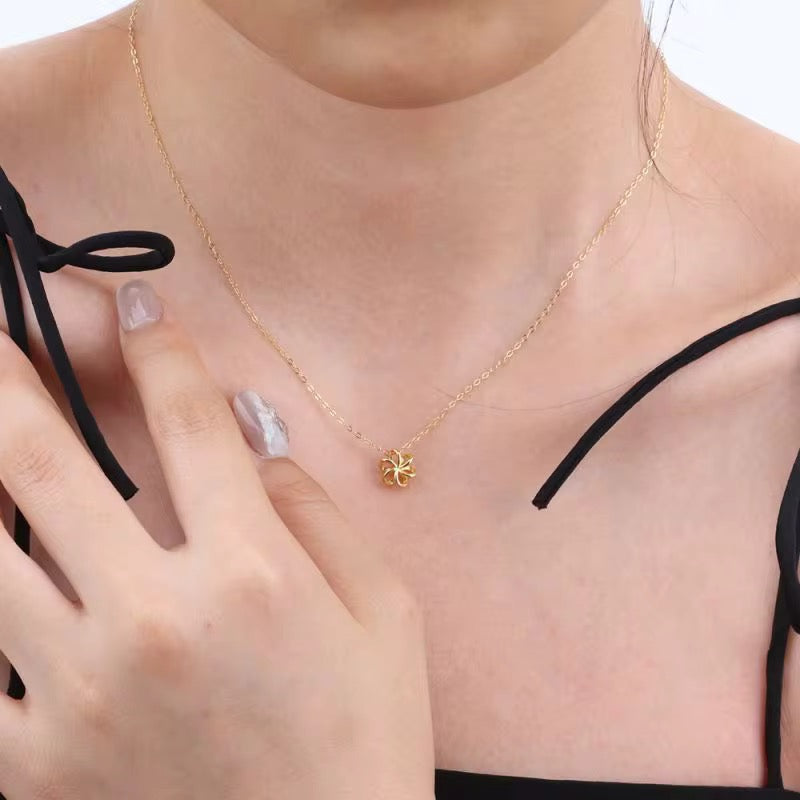 Daisy Necklace