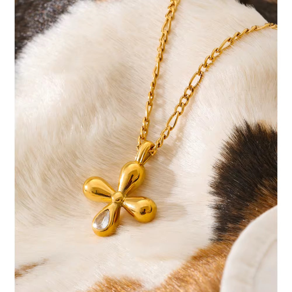 Elaria Necklace