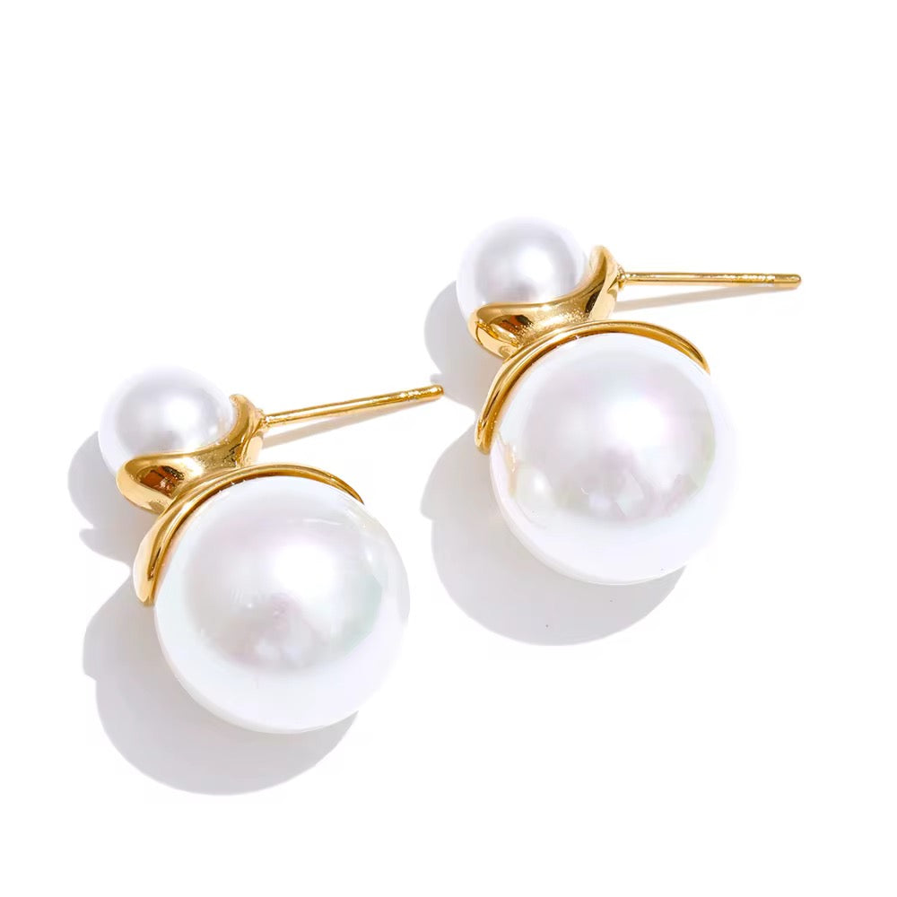 Veya Pearl Earrings