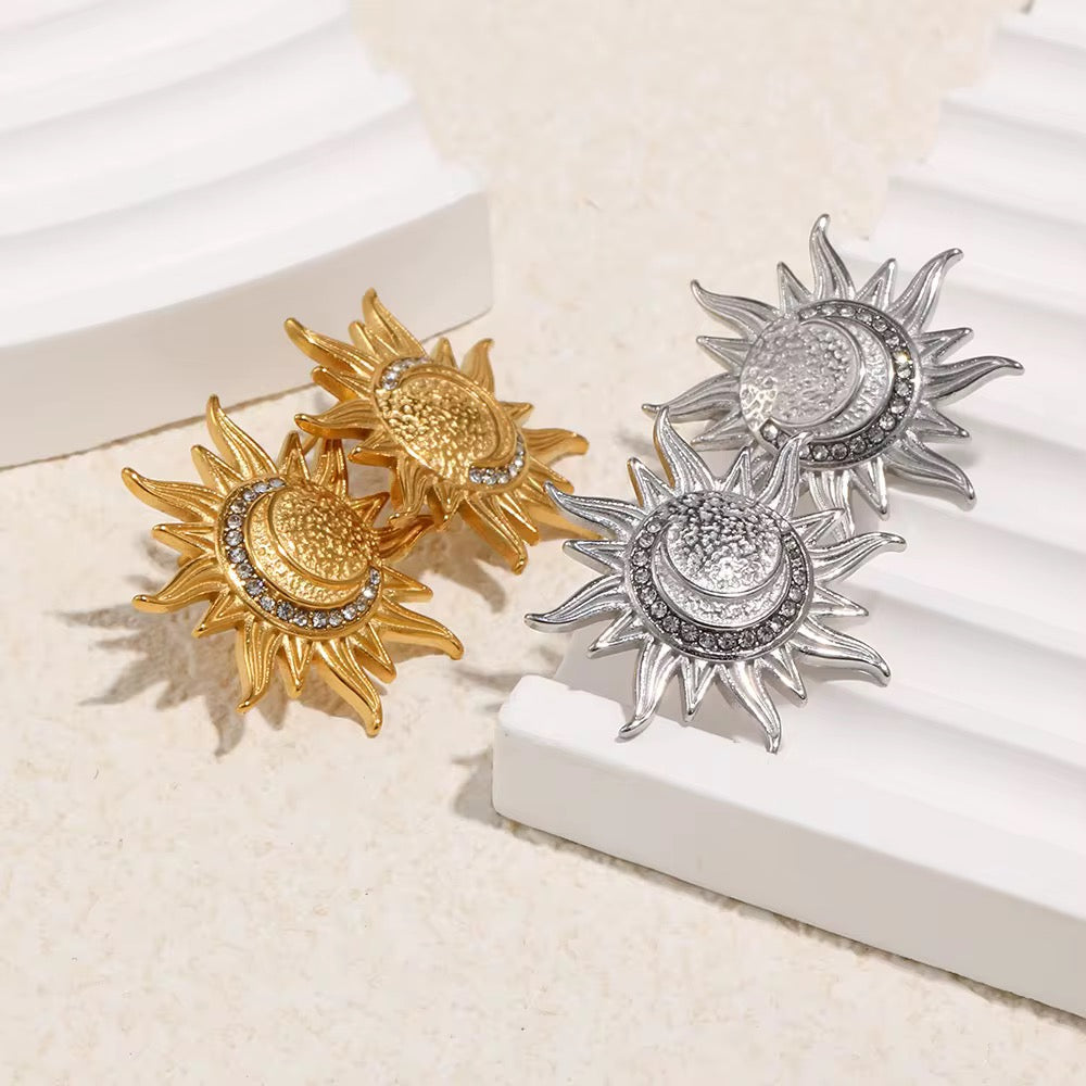 Lumorae Earrings