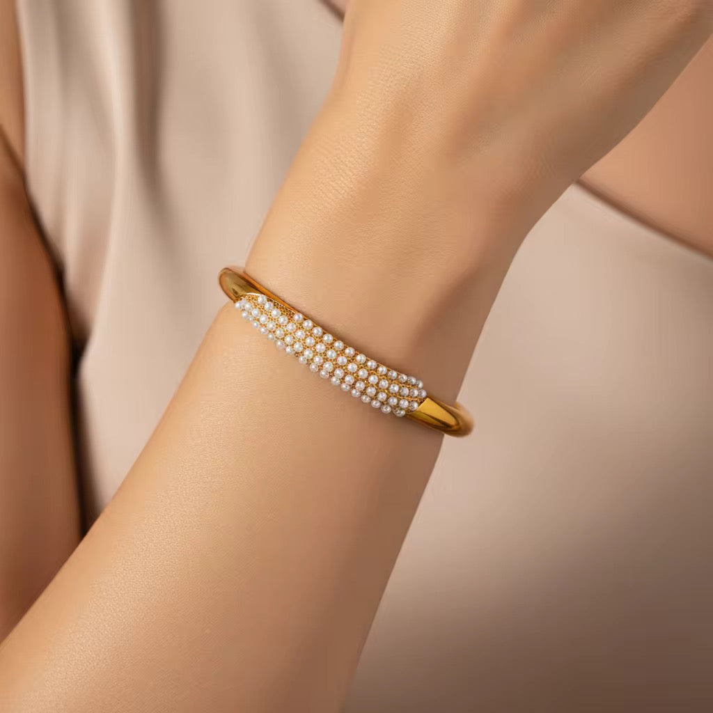 Eira Pearl Bracelet