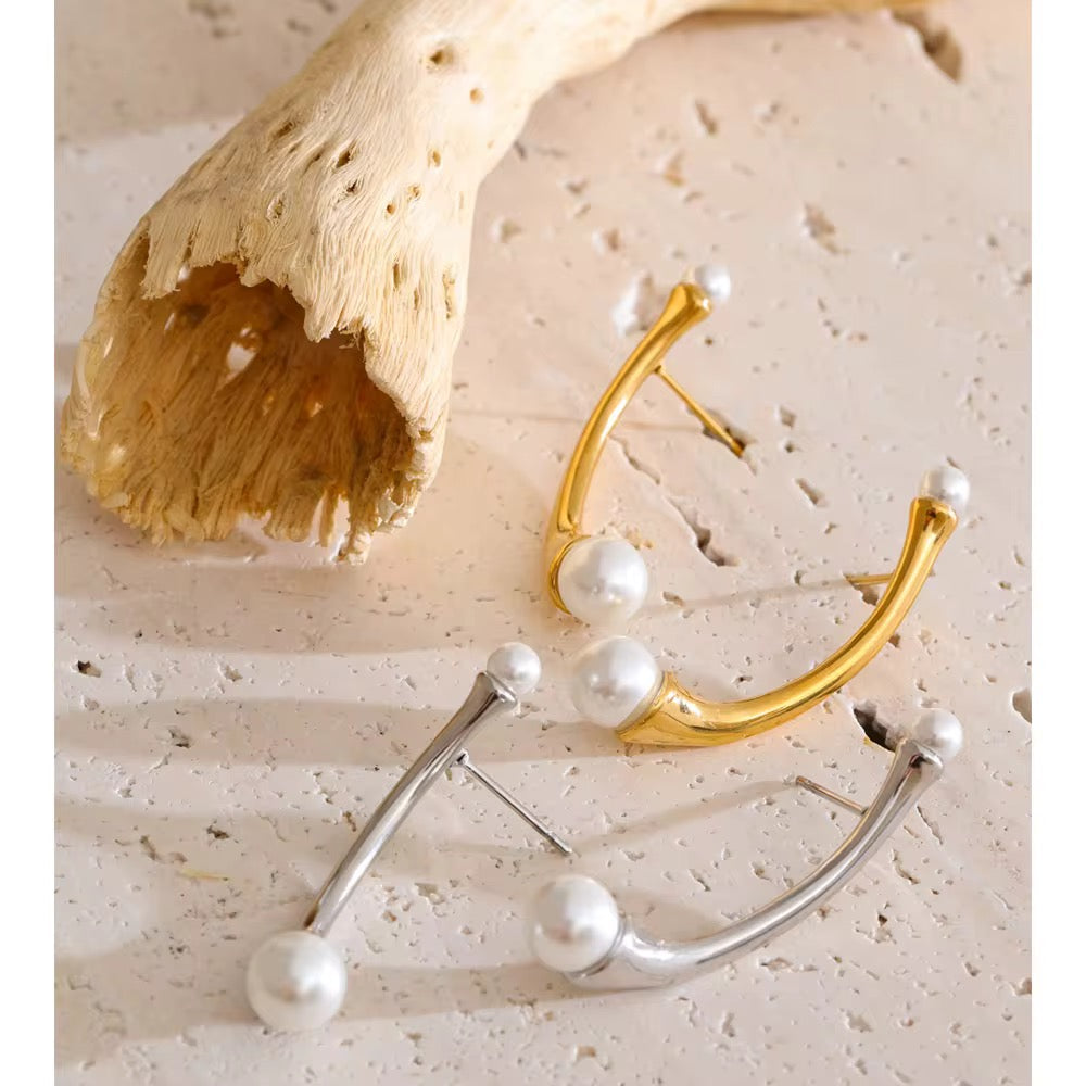 Charme Pearl Earrings