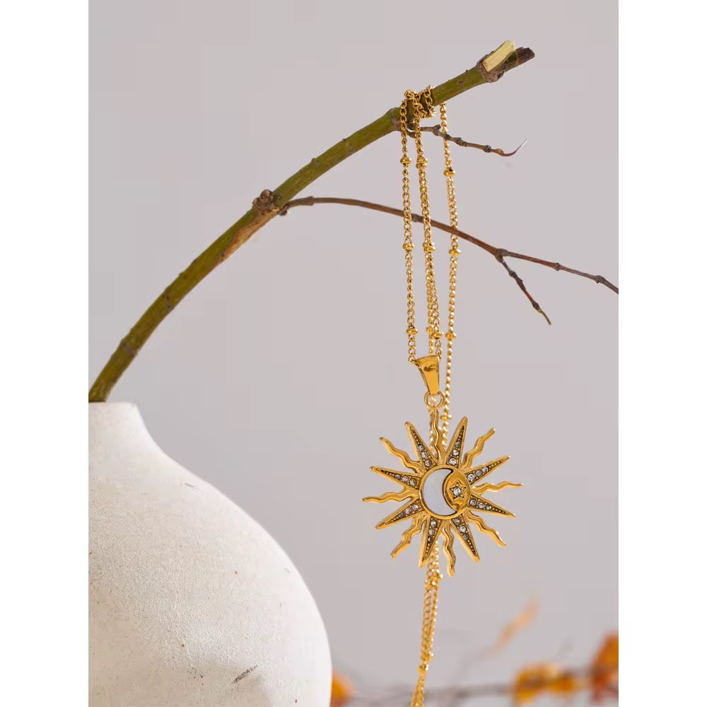 Alyra Necklace
