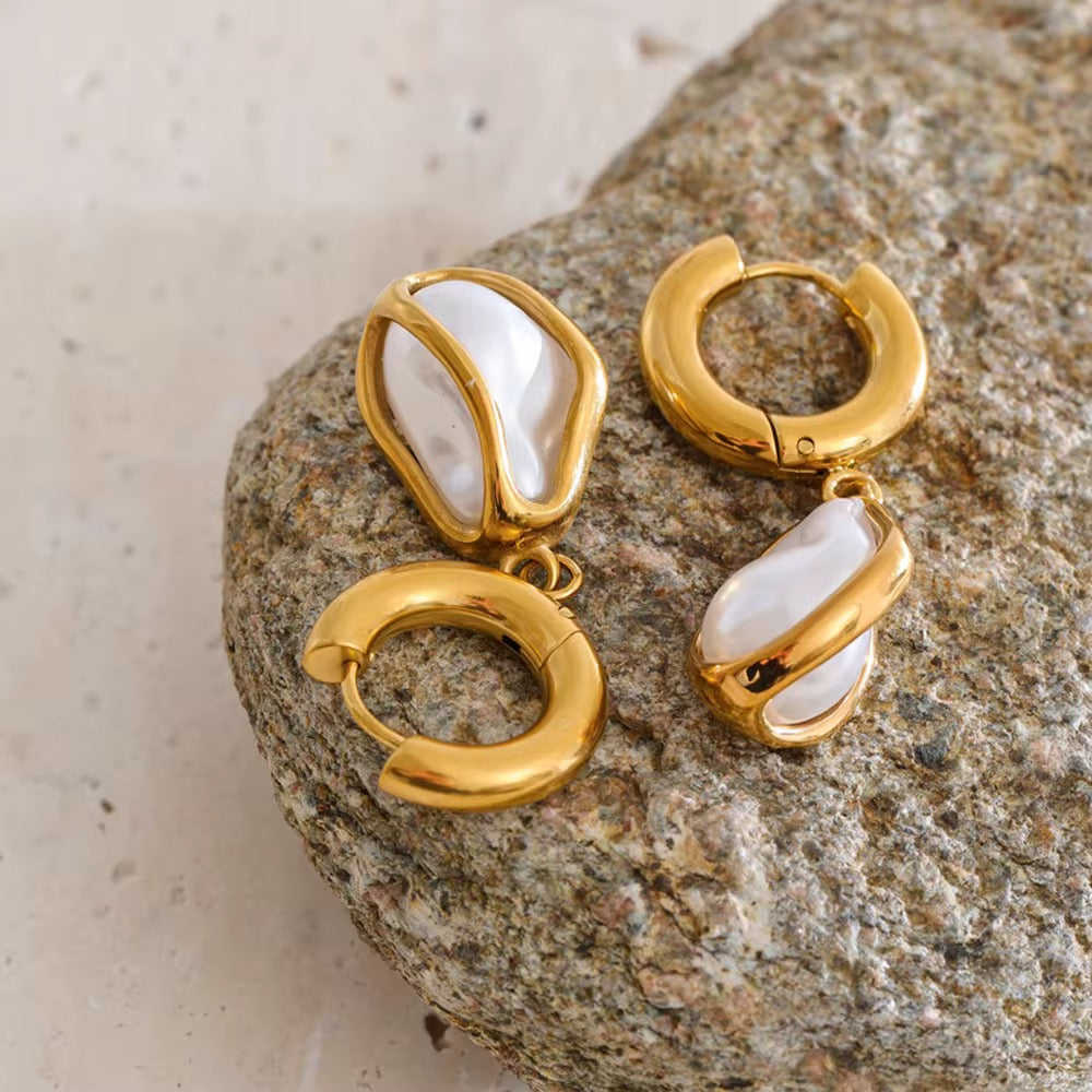 Arielle Pearl Earrings