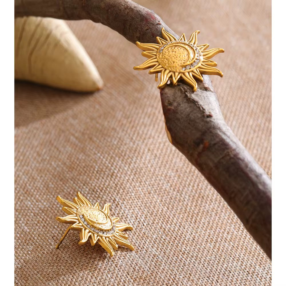 Lumorae Earrings