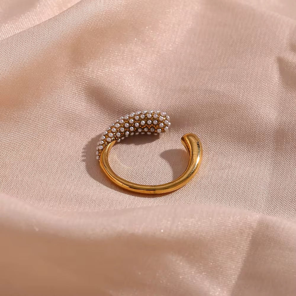 Eira Pearl Ring