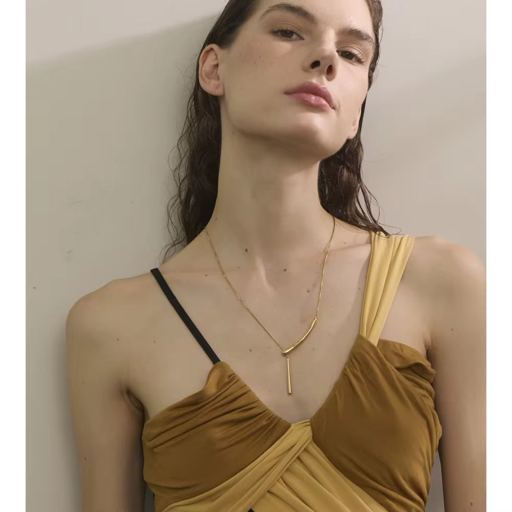 Amaris Lariat Necklace