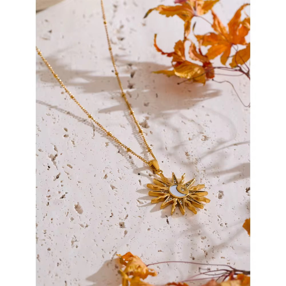 Alyra Necklace