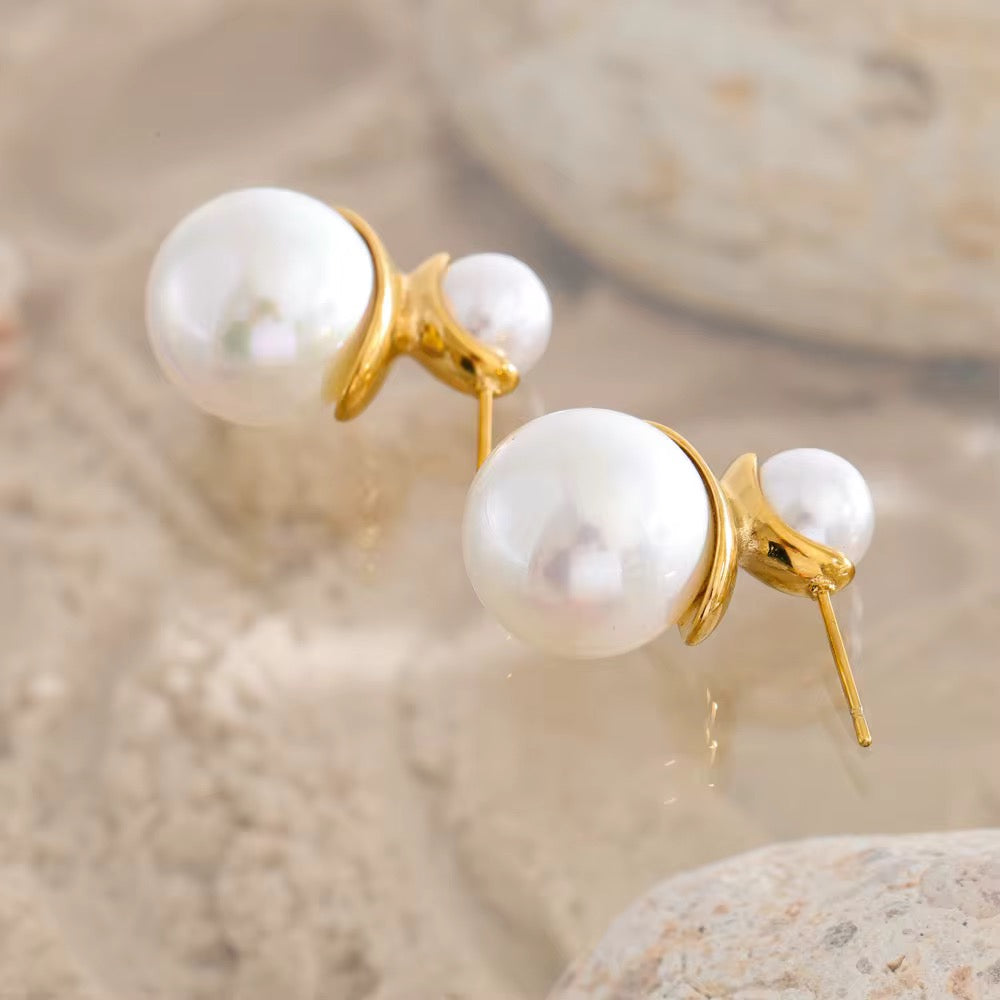 Veya Pearl Earrings