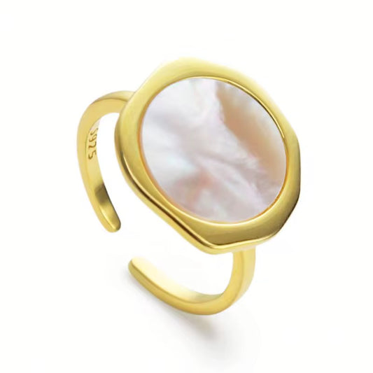 Rosa Shell Ring