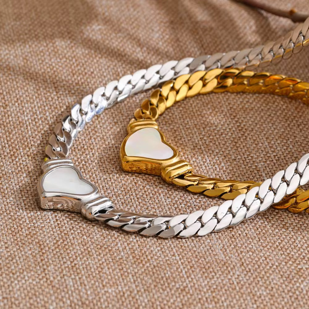 Vanya Shell Necklace