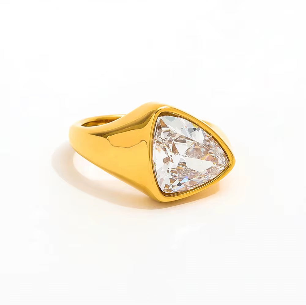 Zinnara Ring