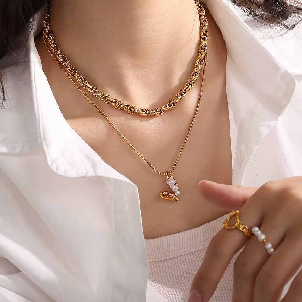 Raya Pearl Necklace