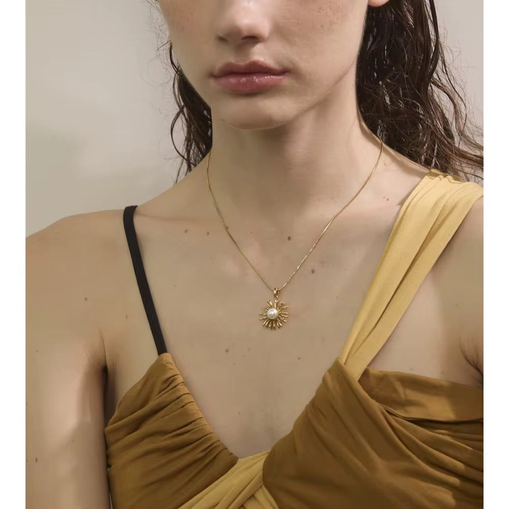 Dalphy Pearl Necklace