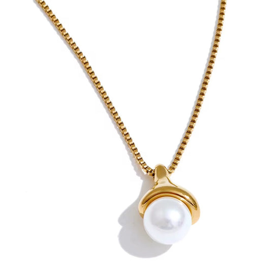Bellina Pearl Necklace
