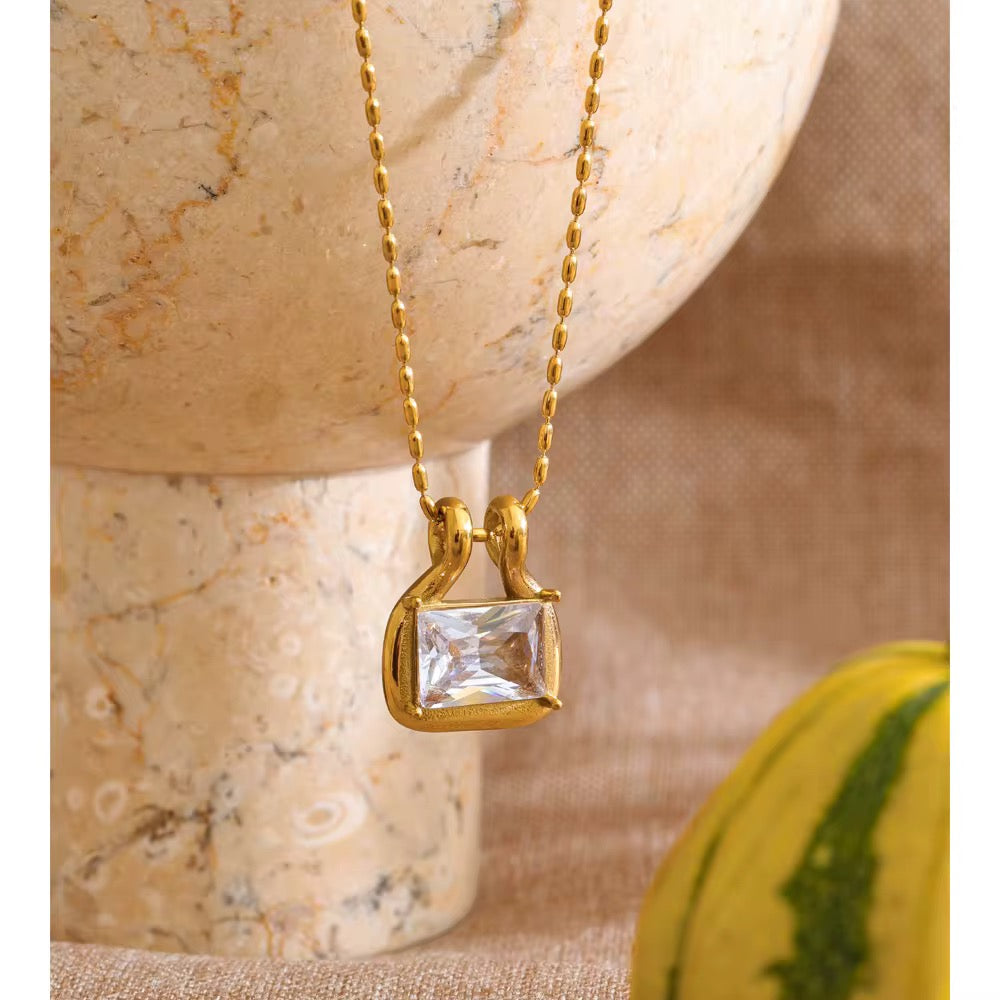 Ismera Necklace