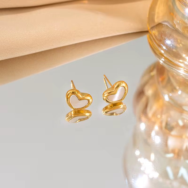 Sasha Shell Earrings