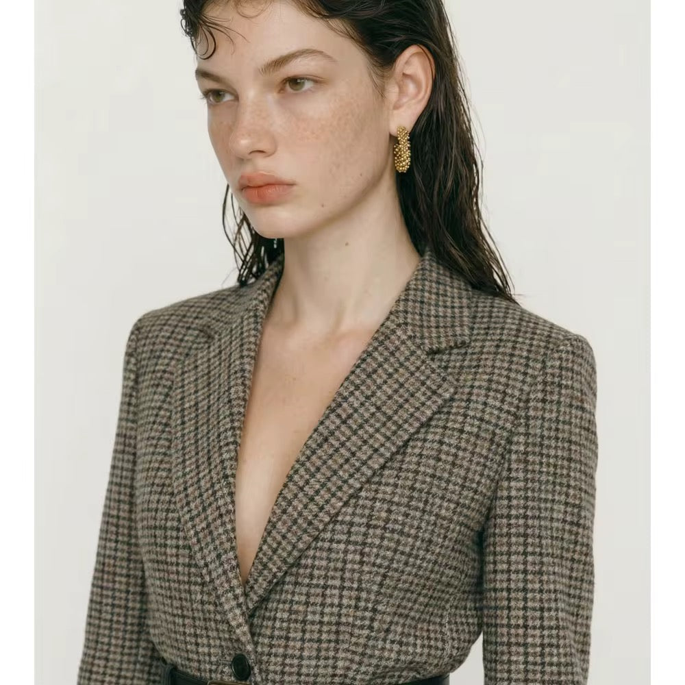 Zarinae Earrings