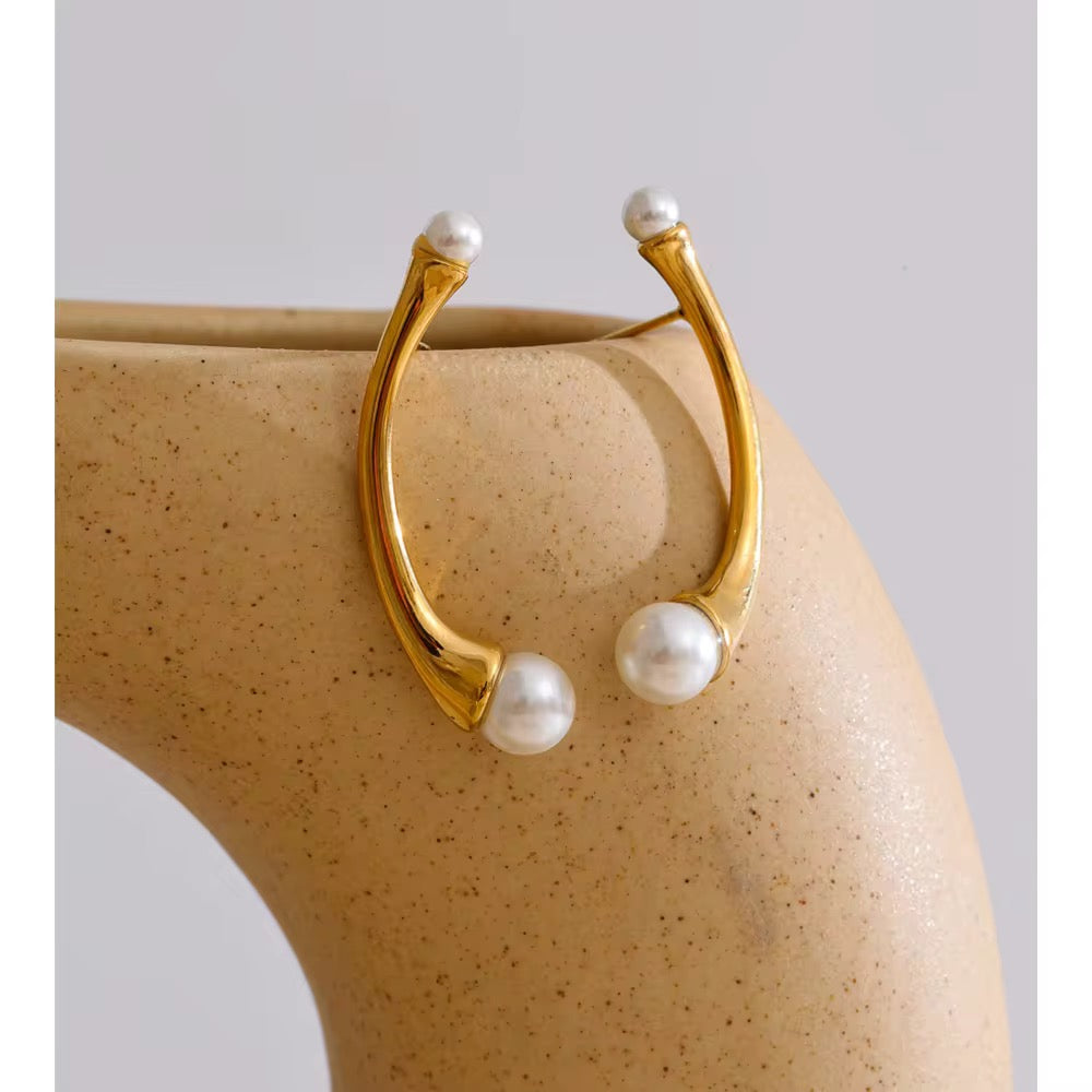 Charme Pearl Earrings
