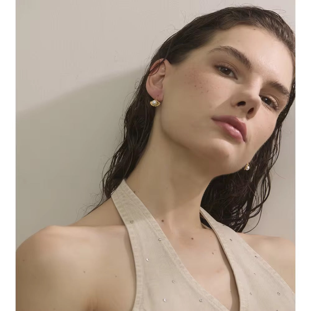Opella Pearl Earrings