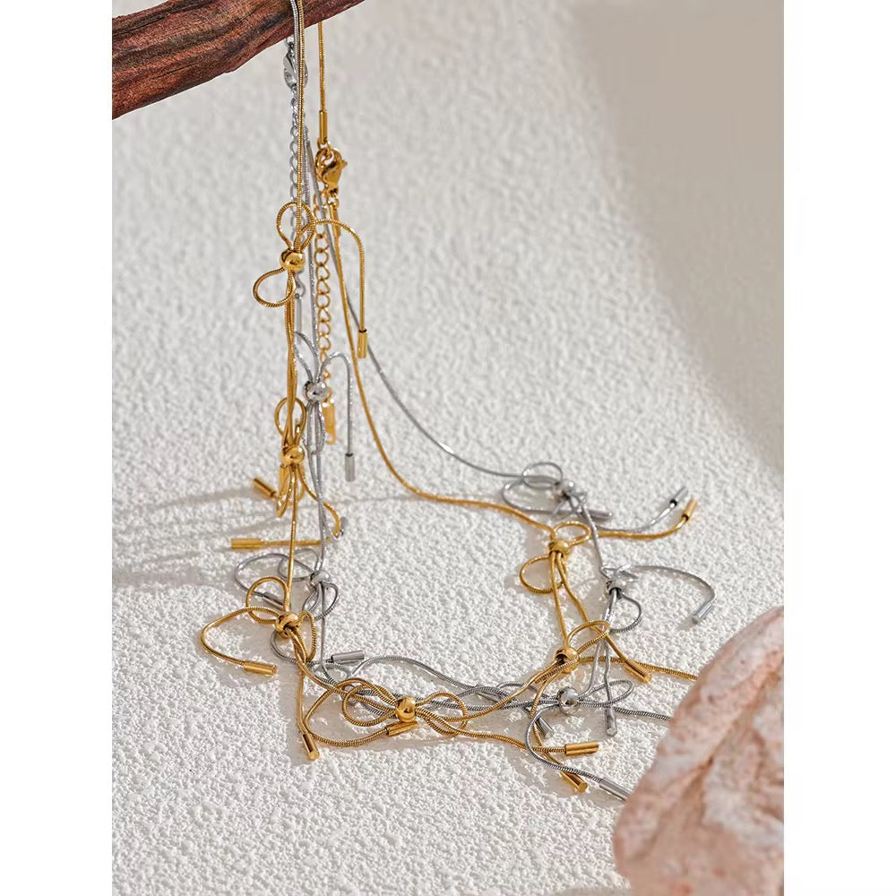 Knot me Necklace