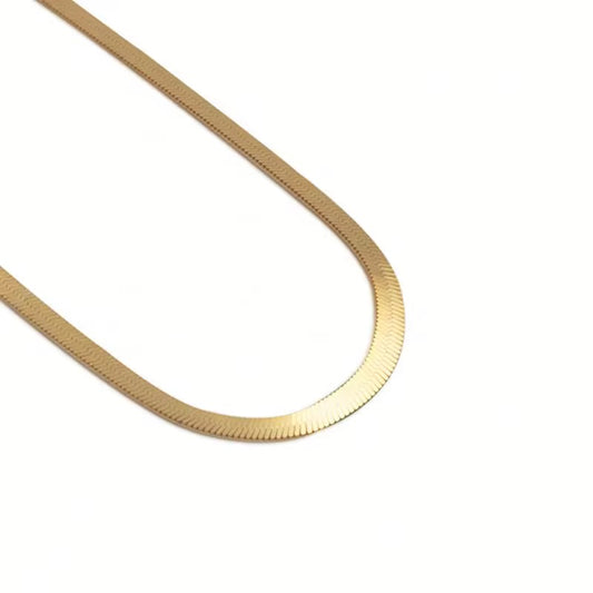 Liner Necklace