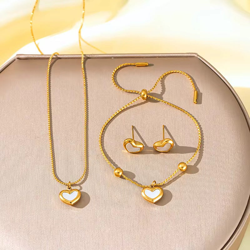 Sasha Shell Earrings