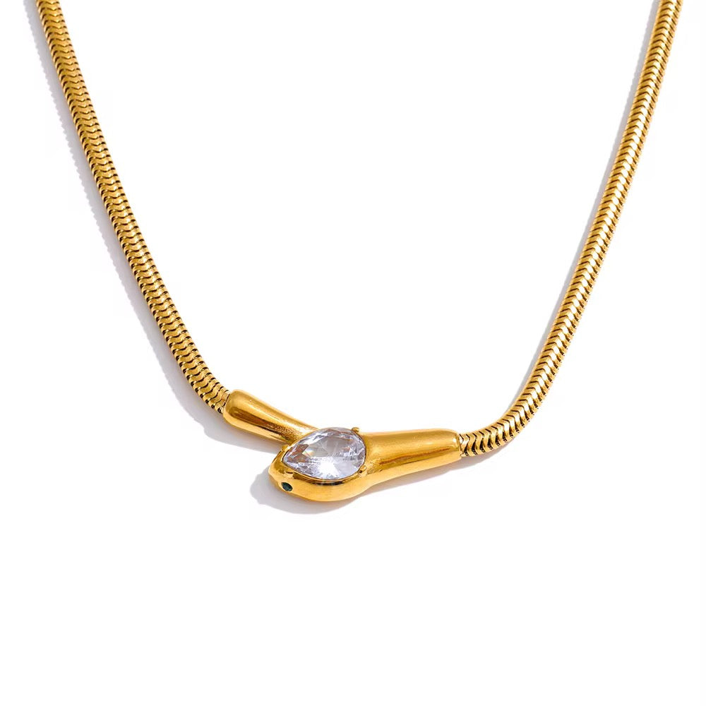 Glowe Necklace