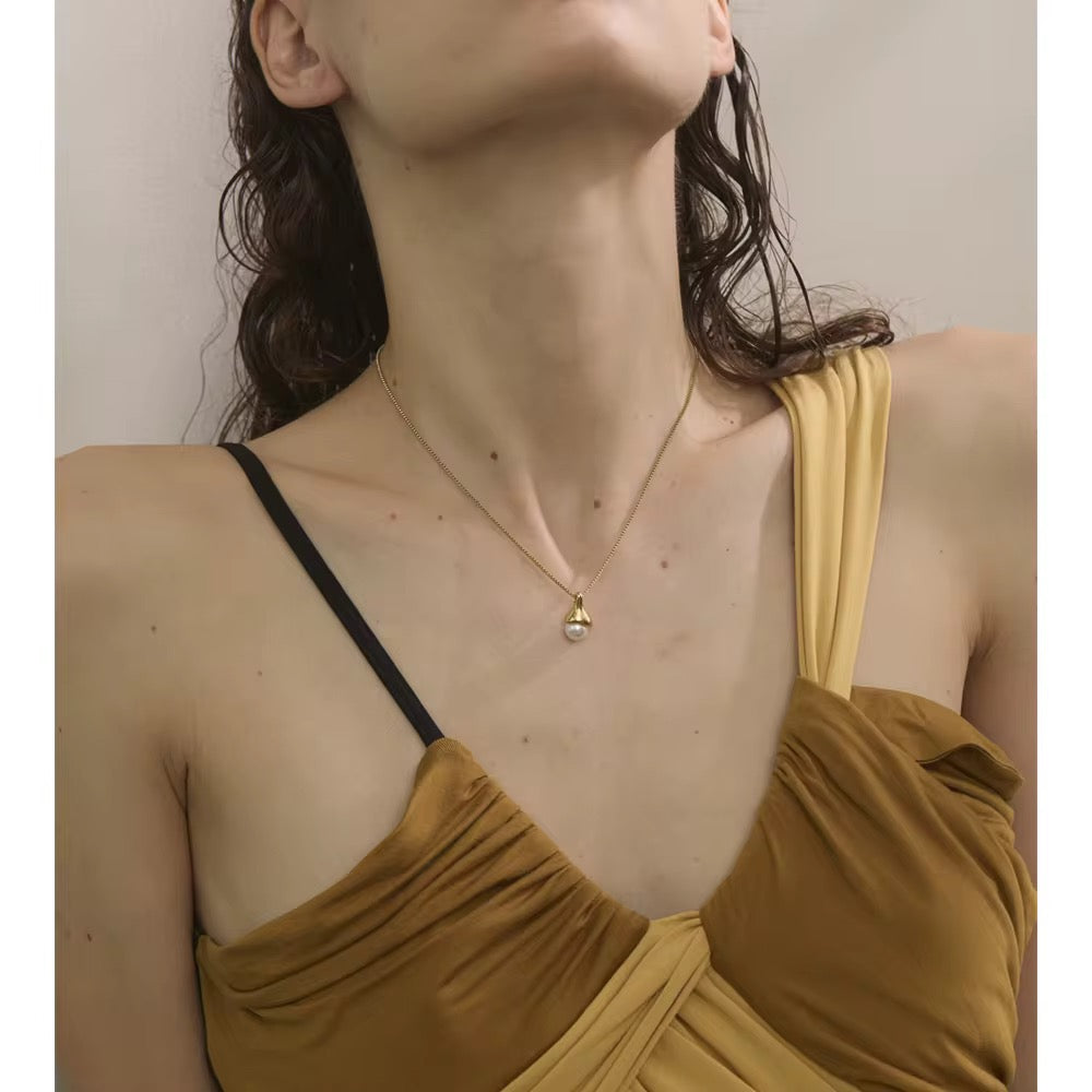 Bellina Pearl Necklace