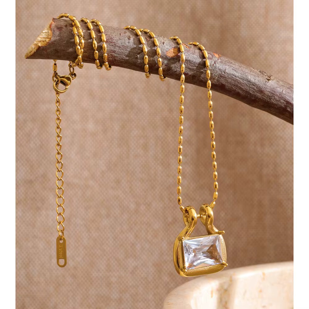 Ismera Necklace