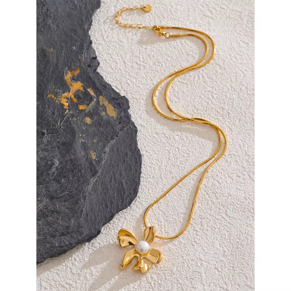 Alaya Pearl Necklace