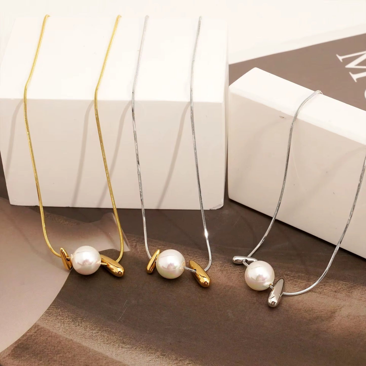 Vesper Pearl Necklace