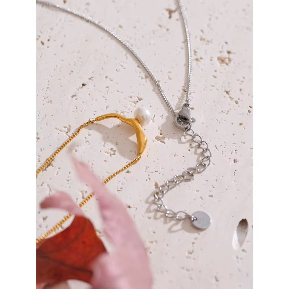 Azura Pearl Necklace