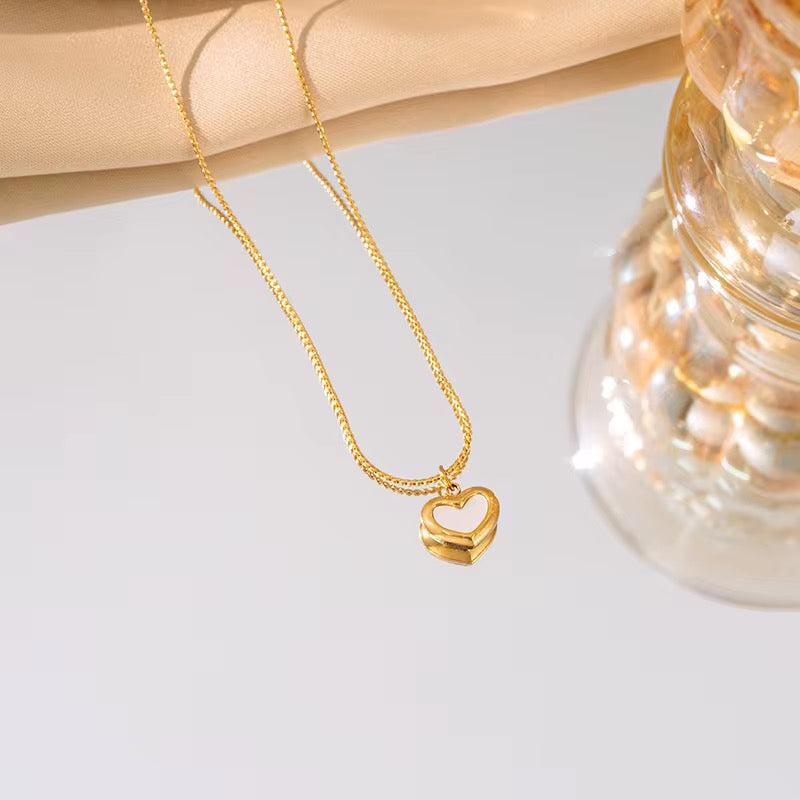 Sasha Shell Necklace