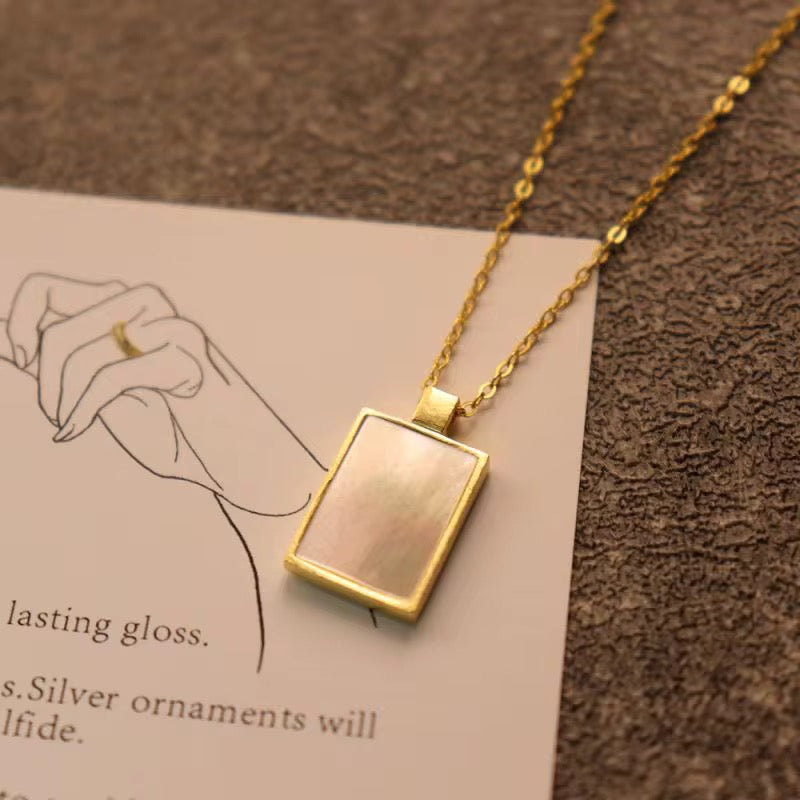 Rosa Shell Necklace