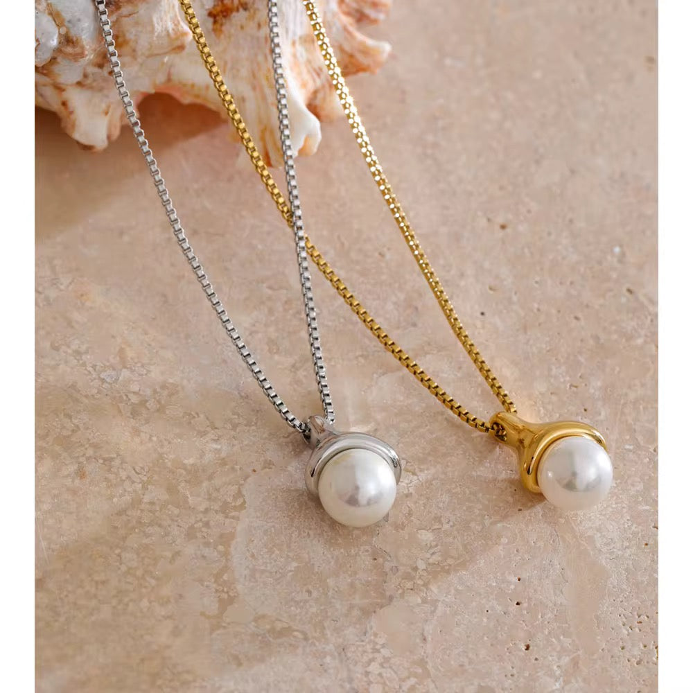 Bellina Pearl Necklace